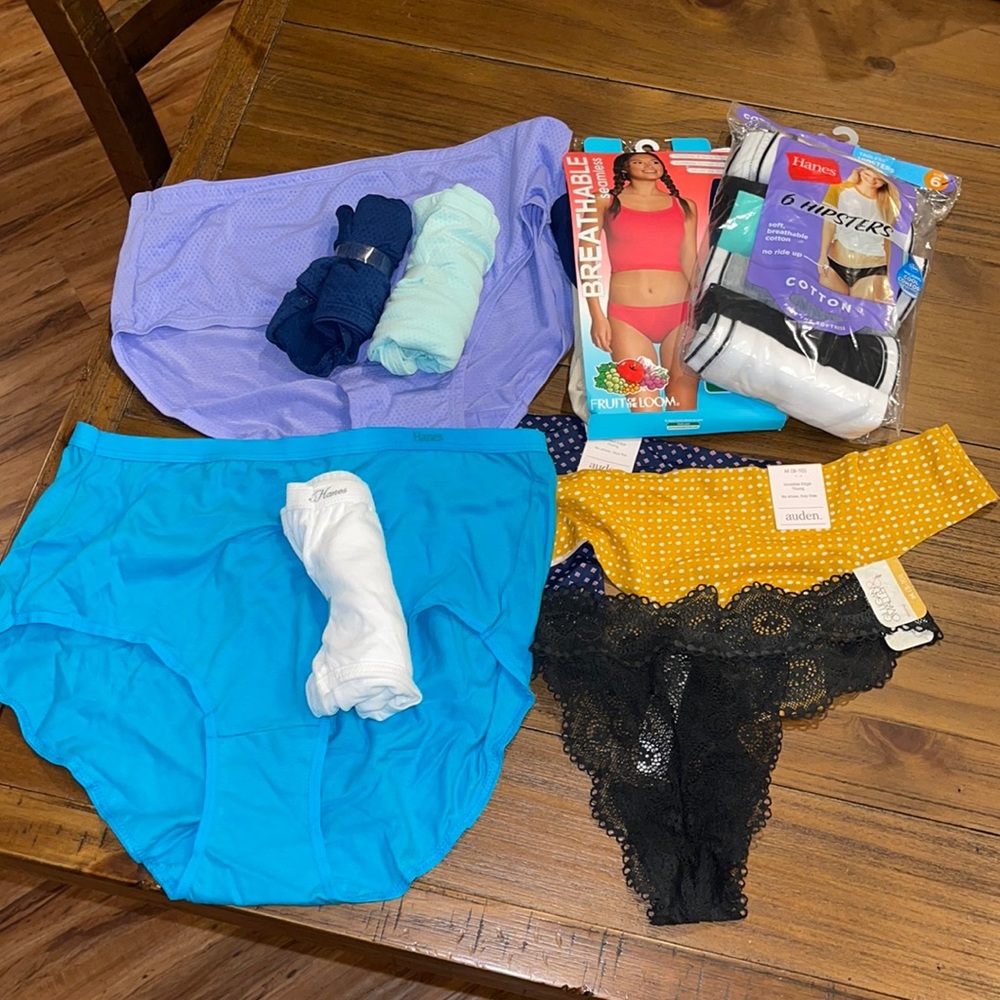 Women’s a Bundle Sz 6 panties 3 pair say Medium (8-10) total 17 individual pair!